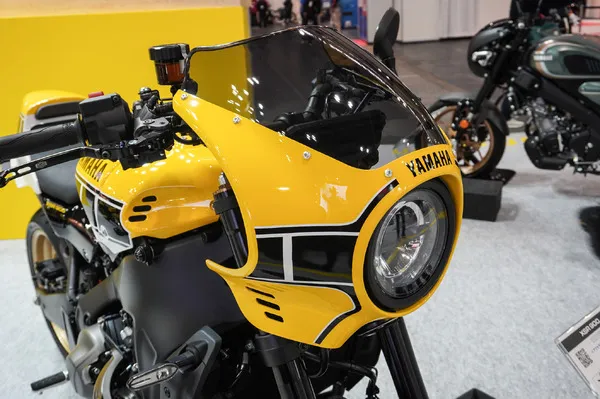 WiseGear выпустил лимитированный набор обвеса для Yamaha XSR900 в стиле «US Intercolor»