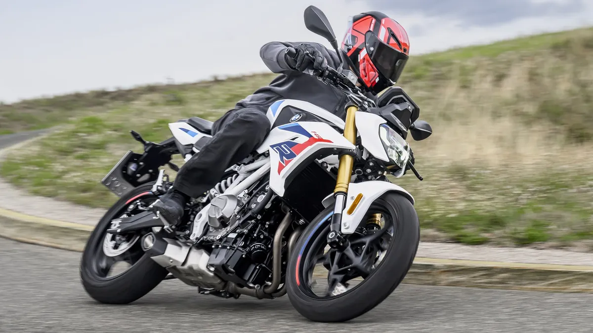 Представлена новая BMW F 450 R: все детали о новейшем нейтрале от BMW
