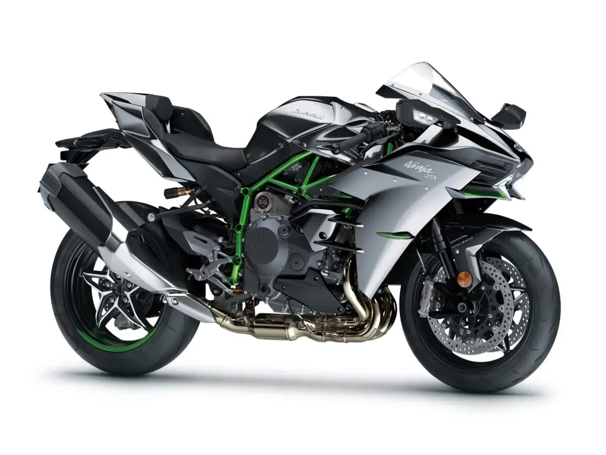 Kawasaki Ninja H2 и H2R возвращаются: обновленный суперчарджер с мощностью 209 л.с. — фото 2