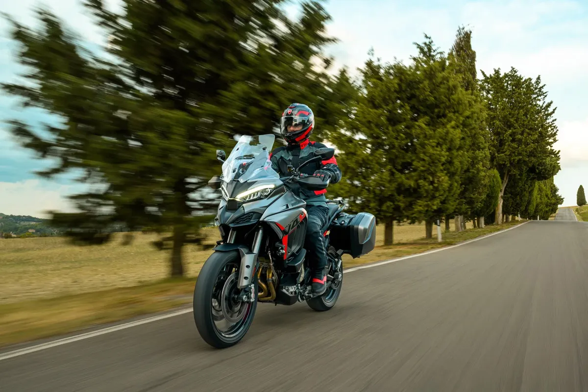 Alpinestars RSRV и Red Bull представили капсульную коллекцию — фото 2