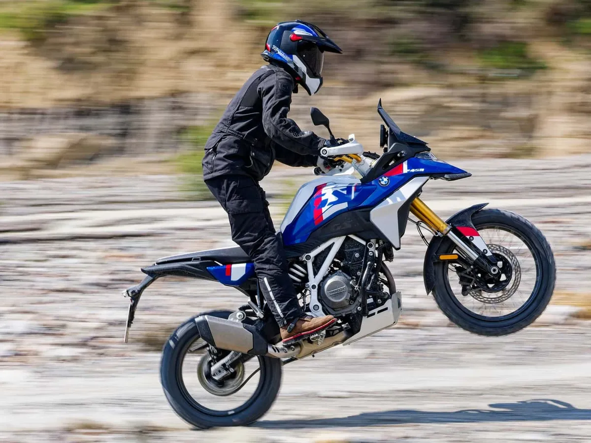 Новый BMW F 450 GS 2027 года: доступный вход в мир эндуро — фото 2