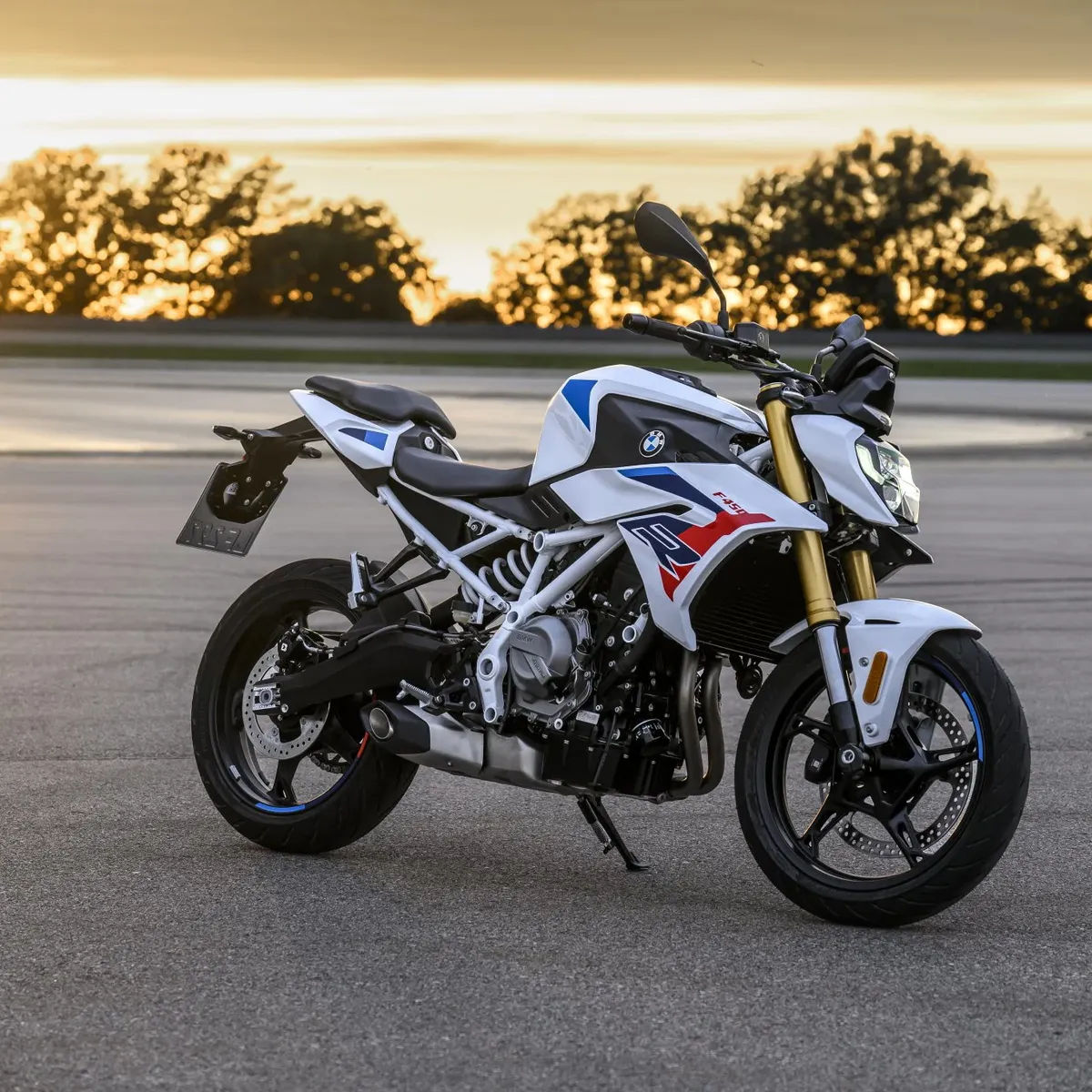 Yamaha YE-01: электрический мотоцикл для кросса выйдет на трассу MXoN 2026 — фото 3