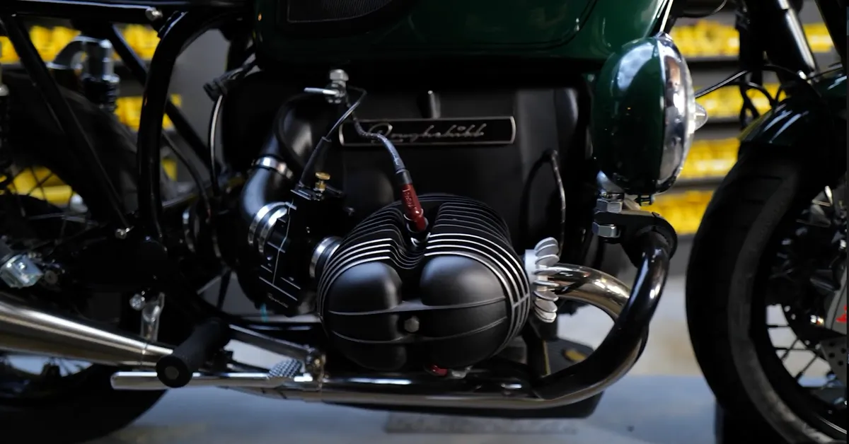 BMW R90/6 1975 года от Roughchild: кастомный кафе-рейсер, спроектированный с учётом роста водителя — фото 4