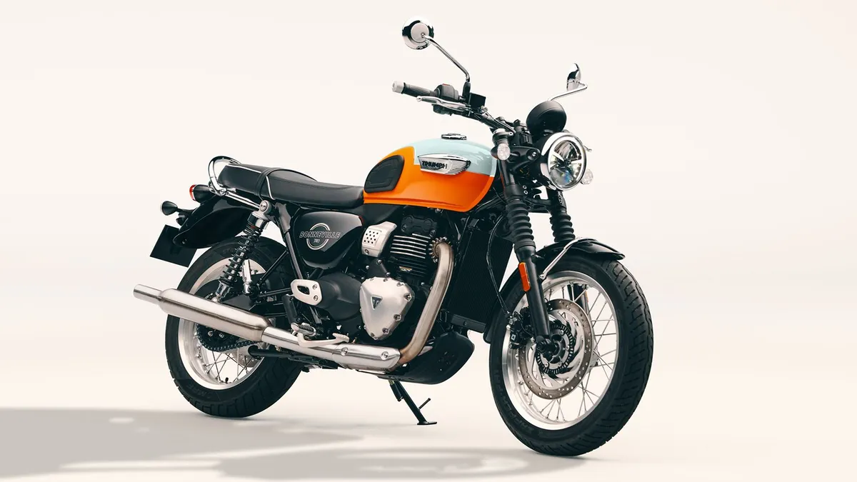 Triumph представила Bonneville T40 и T40 Black: классика на базе моноцилиндра и лицензия A2 — фото 2