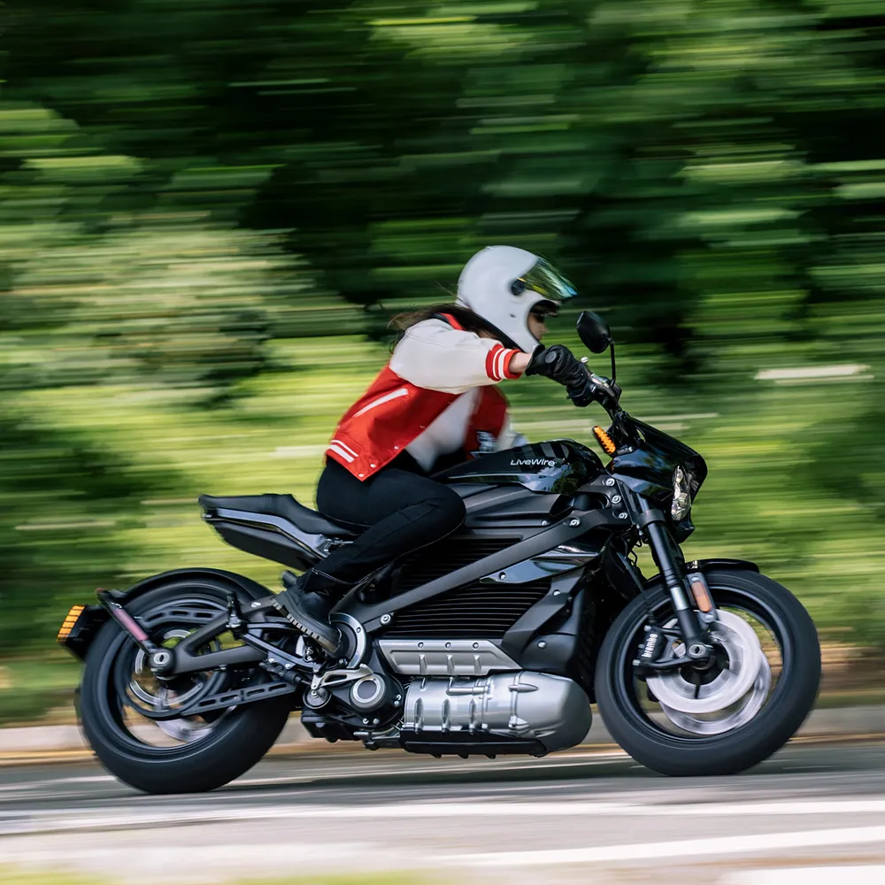 LiveWire ONE за €14 790: прямая конкуренция с Honda WN7