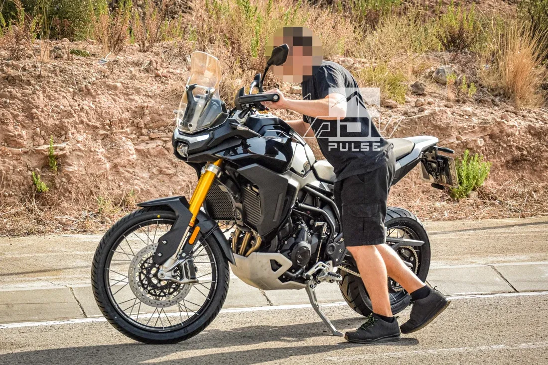 Шпионские снимки раскрыли обновленный Triumph Tiger 900 Rally