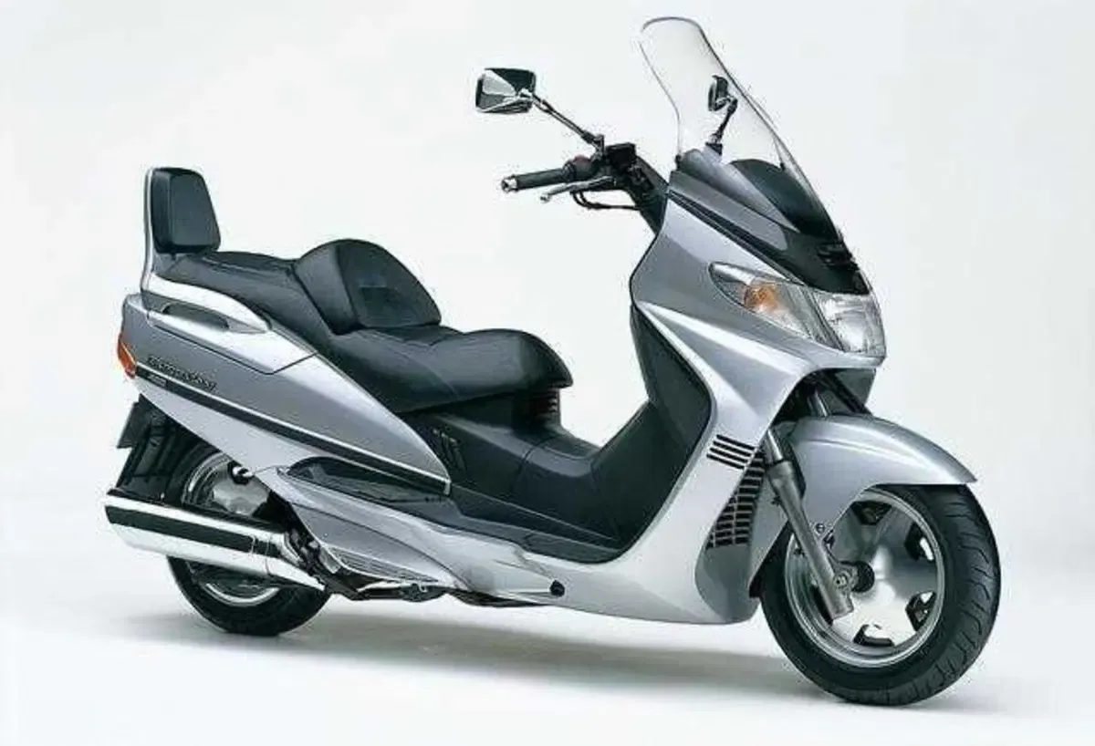 Suzuki Italia отмечает 50 лет на Генуэзском автосалоне: вся история в кратком изложении — фото 4