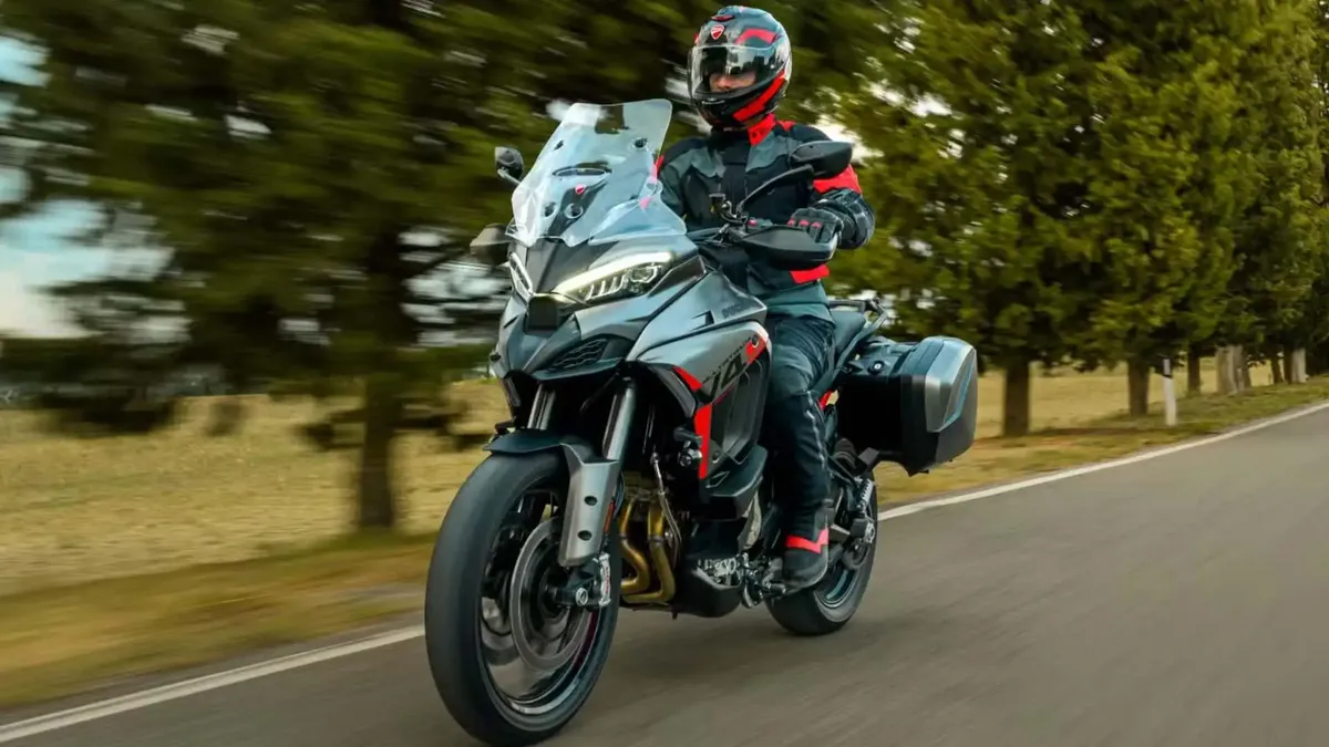 Ducati Multistrada V4 S Grand Tour 2027: абсолютное доминирование в классе туристических мотоциклов