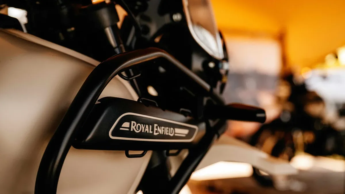 Royal Enfield Himalayan 750 замечен в финальной предпродакшн-форме