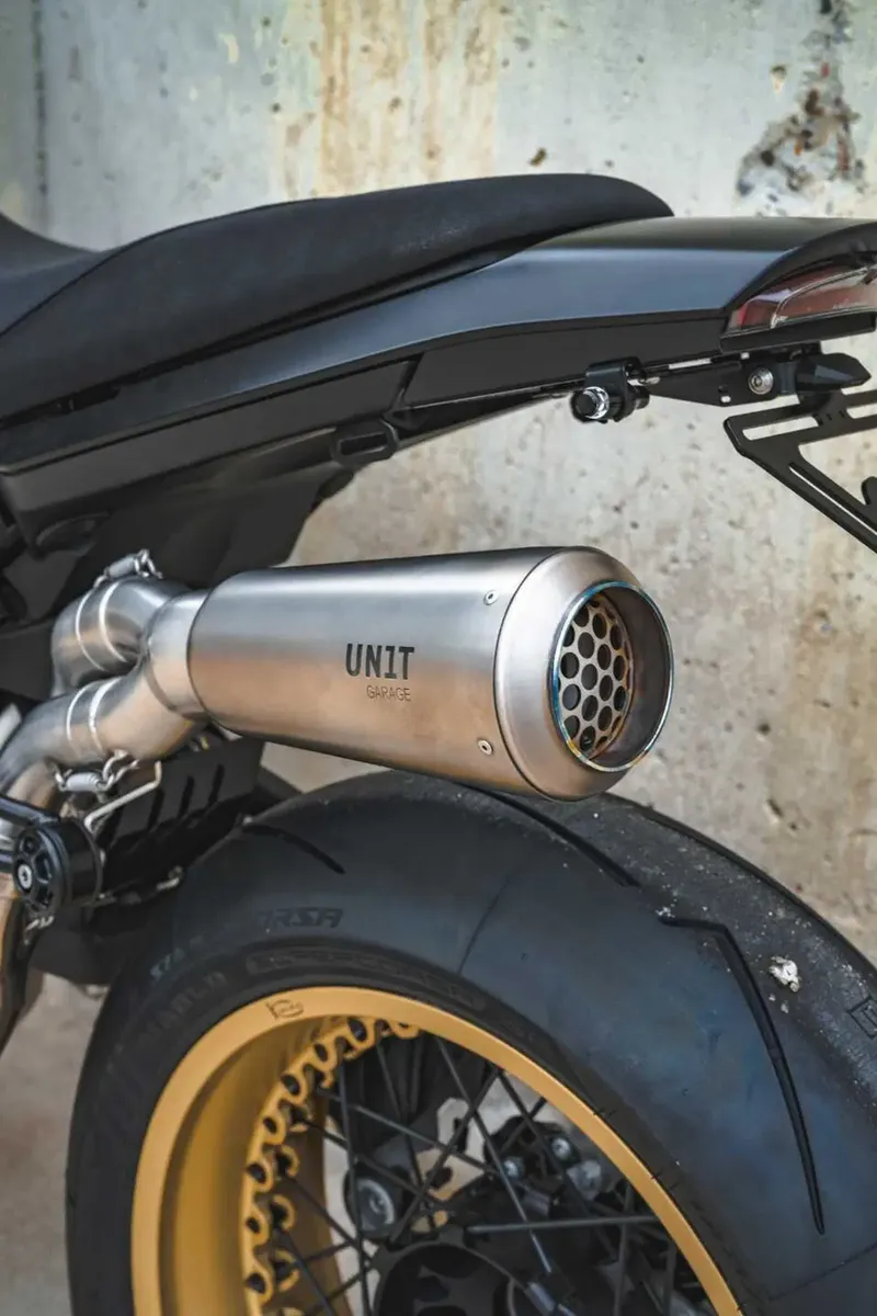 BMW R12 G/S SUMO: как классическая «боксерона» превращается в супермото — фото 3