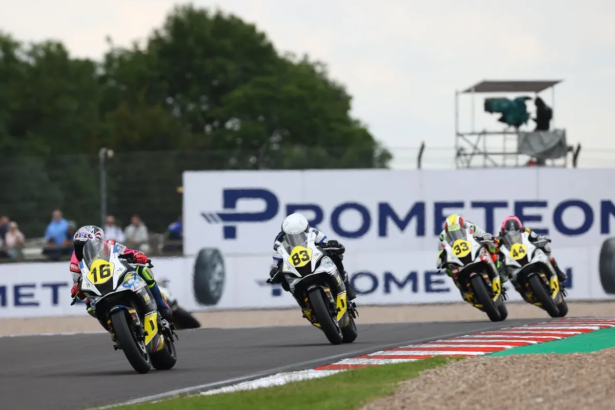 CFMoto приближается к WorldSBK: соглашение на поставку мотоциклов 675SR-R для WorldWCR — фото 2