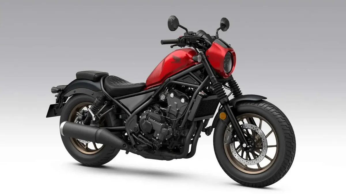 Honda оснастила Rebel 500 системой E-Clutch в Европе: не только это нововведение