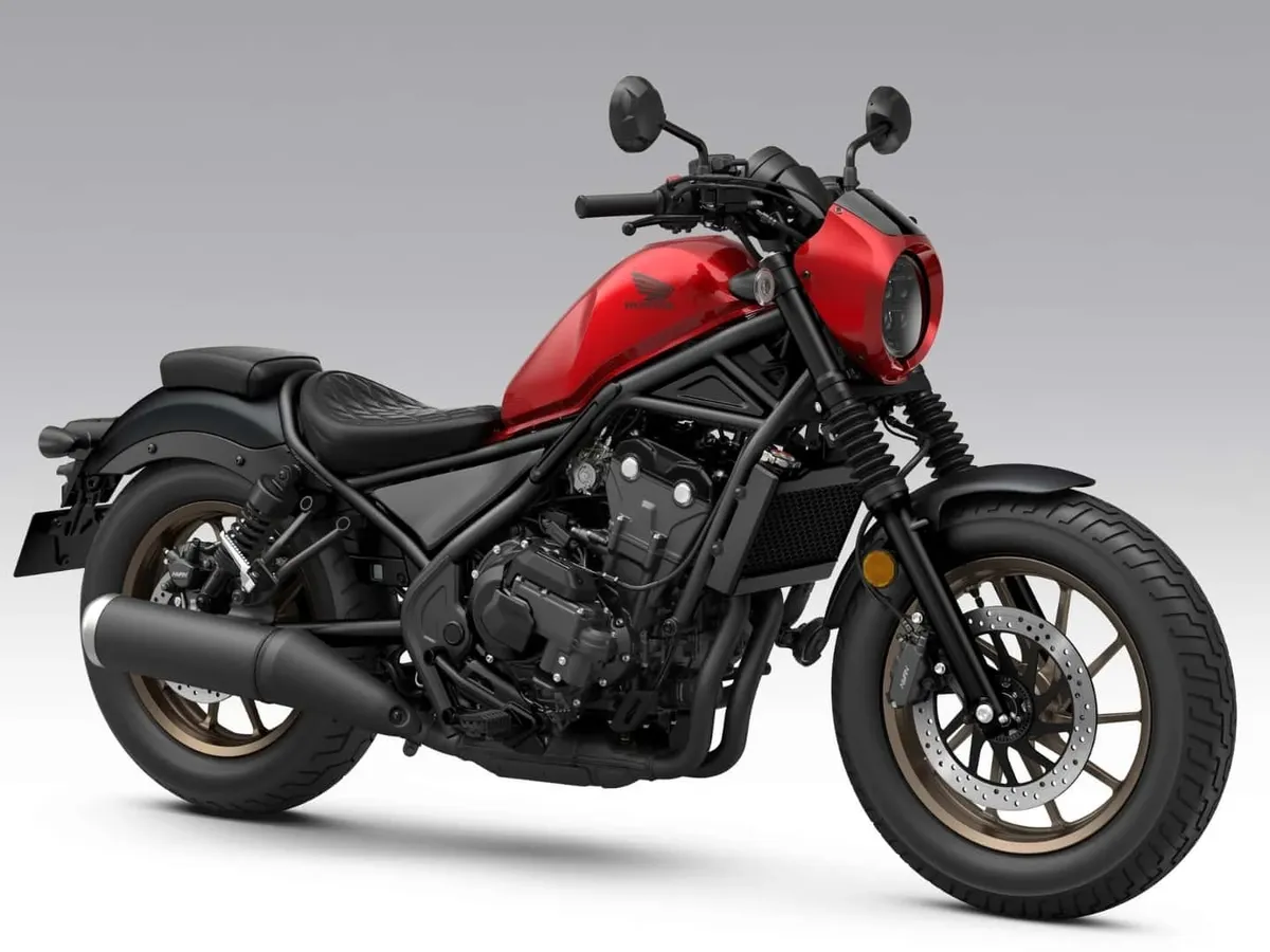 Honda оснастила Rebel 500 системой E-Clutch в Европе: не только это нововведение — фото 2