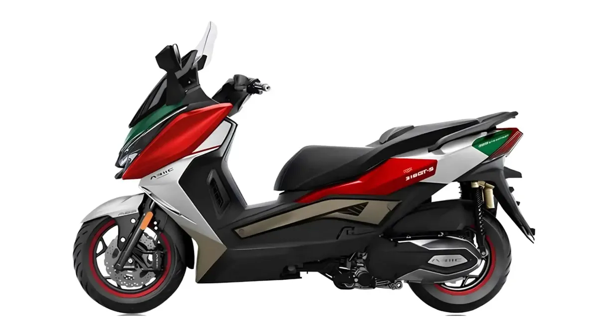 Китайский макси-скутер ARIIC 318GT-S бросает вызов Honda и Yamaha, но есть нюанс