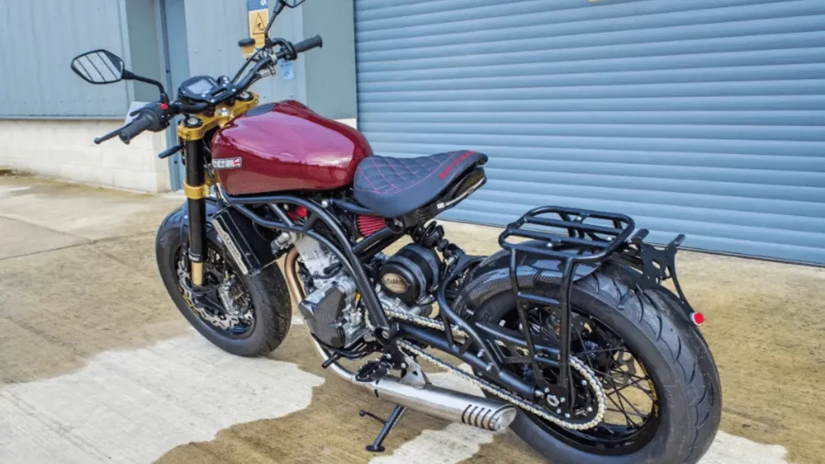 Новые мотоциклы CCM Spitfire выставлены на аукцион после банкротства компании — фото 2