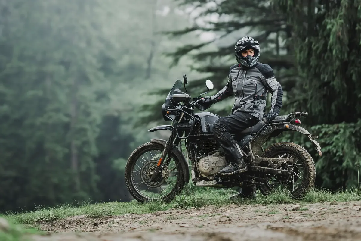 Оригинальный Royal Enfield Himalayan возвращается в виде модели 440 с увеличенной мощностью и шестиступенчатой КПП