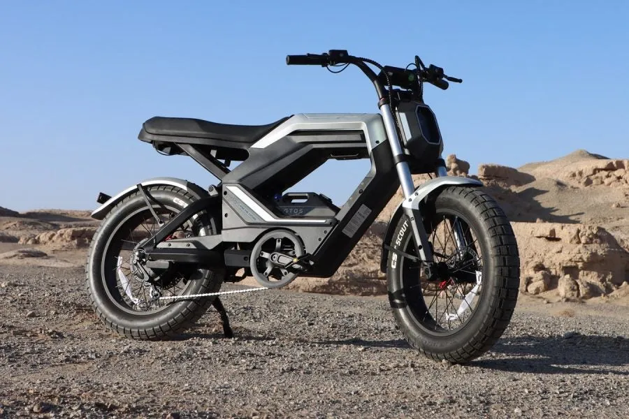 AOTOS Flux X26: новый электромотороцикл для приключений и городской езды — фото 2