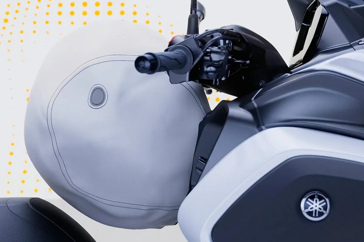Yamaha Tricity 300 с подушкой безопасности выходит в серию: особенности системы