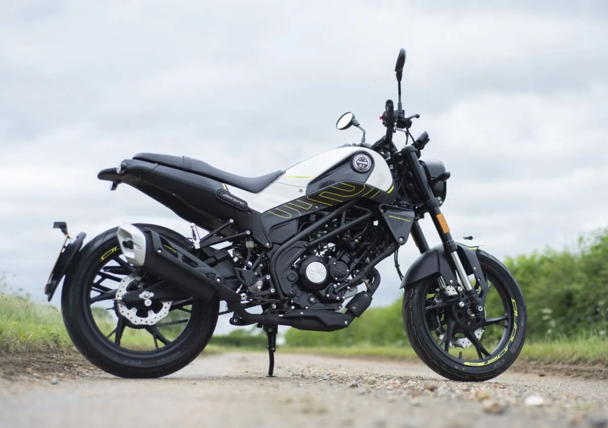 Быстрый тест: Benelli Leoncino 125