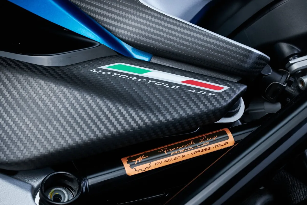 Новый MV Agusta Rush Titanio оснастят подвеской Ohlins нового поколения — фото 2
