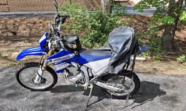 В продаже: 2016 Yamaha WR250R — Четверть двигателя R1