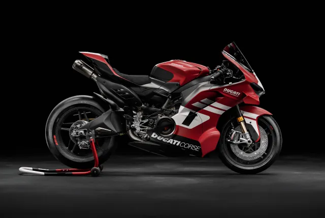 Ducati Superleggera V4 Centenario: специальная версия к столетию бренда — фото 3