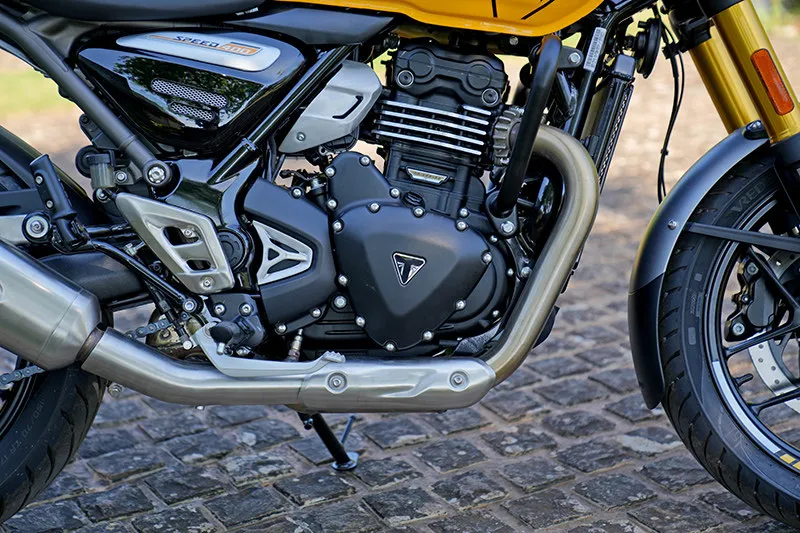 Обзор 2026 Triumph Speed 400: первый тест-драйв