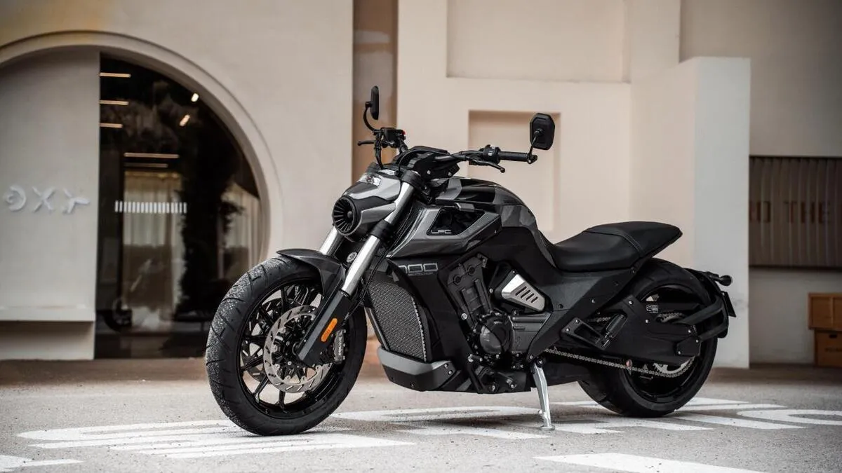 Benda LFC700 PRO: эволюция спортивного круизера на стыке технологий и дизайна