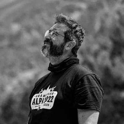 Нравятся ли вам эти расцветки Hunter 350? Дайте знать Royal Enfield, и, возможно...