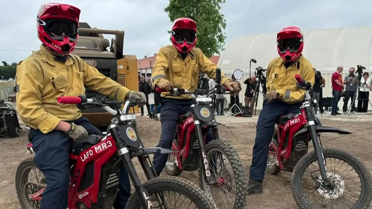 Почему пожарные Лос-Анджелеса выбрали электромотоциклы для спасательных операций