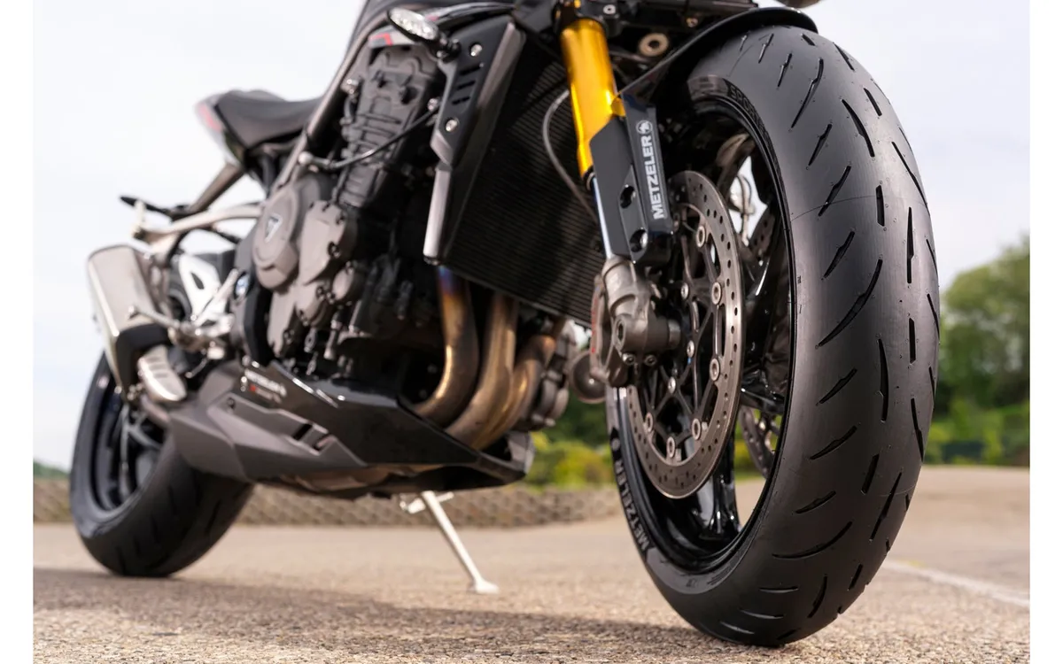 Pirelli представит три новые модели спортивных шин Metzler на выставке Nagoya Motorcycle Show 2026 — фото 2