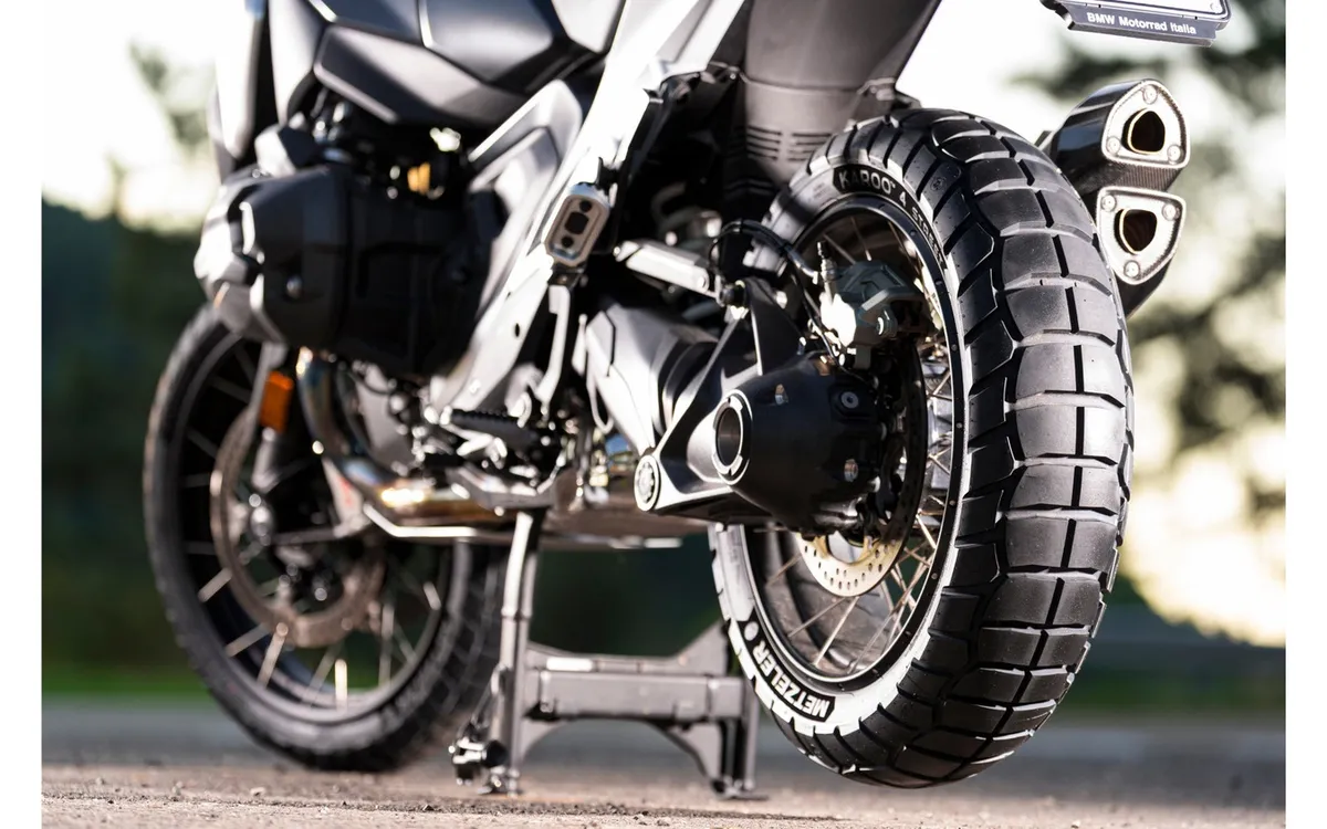 Pirelli представит три новые модели спортивных шин Metzler на выставке Nagoya Motorcycle Show 2026