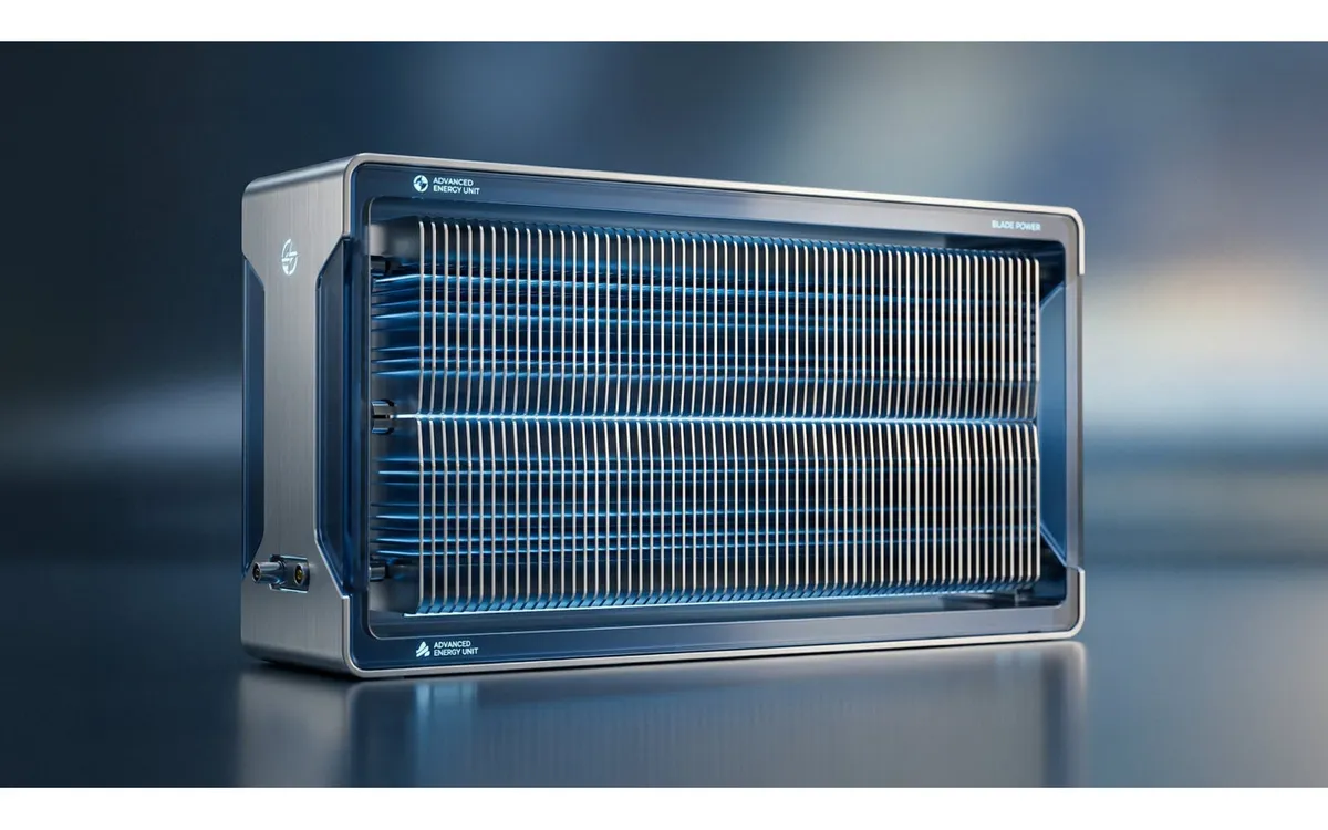 Первый в Японии маломощный электромотоцикл с батареей Blade нового поколения: Acalie начинает полномасштабное продвижение модели CHANGE, разработанной совместно с XDAO