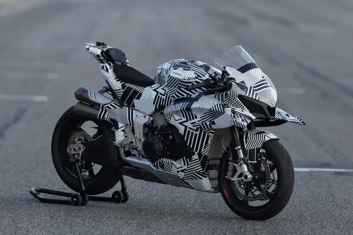 Будущее уже здесь: CFMOTO V4 SR-RR