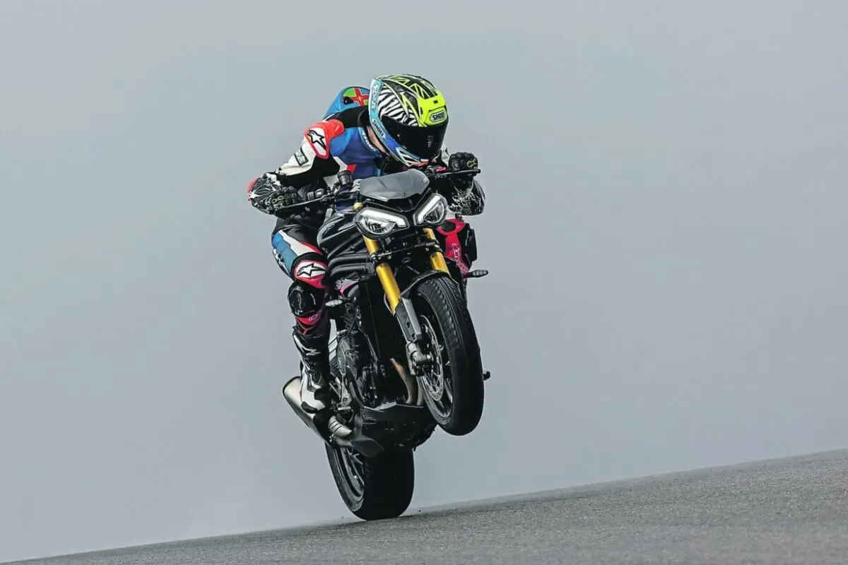 Тест-драйв: Triumph Speed Triple 1200 RS — фото 3