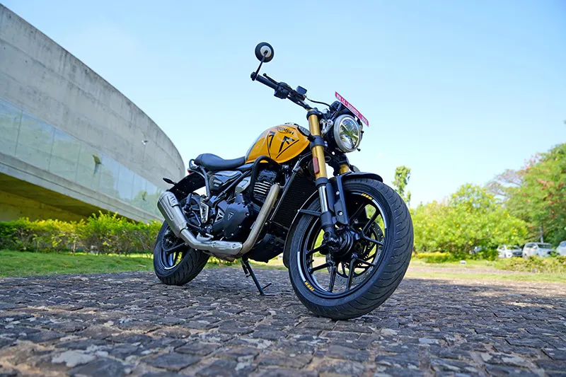 Линейка мотоциклов Triumph объемом 400 куб. см уменьшилась до 350 куб. см
