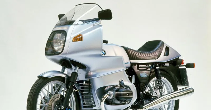 BMW Motorrad празднует 50-летие серии RS: пионера класса спорт-туреров