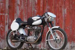 Две винтажные Ducati Single: ретро-проекты от Union Motorcycle Classics — фото 3
