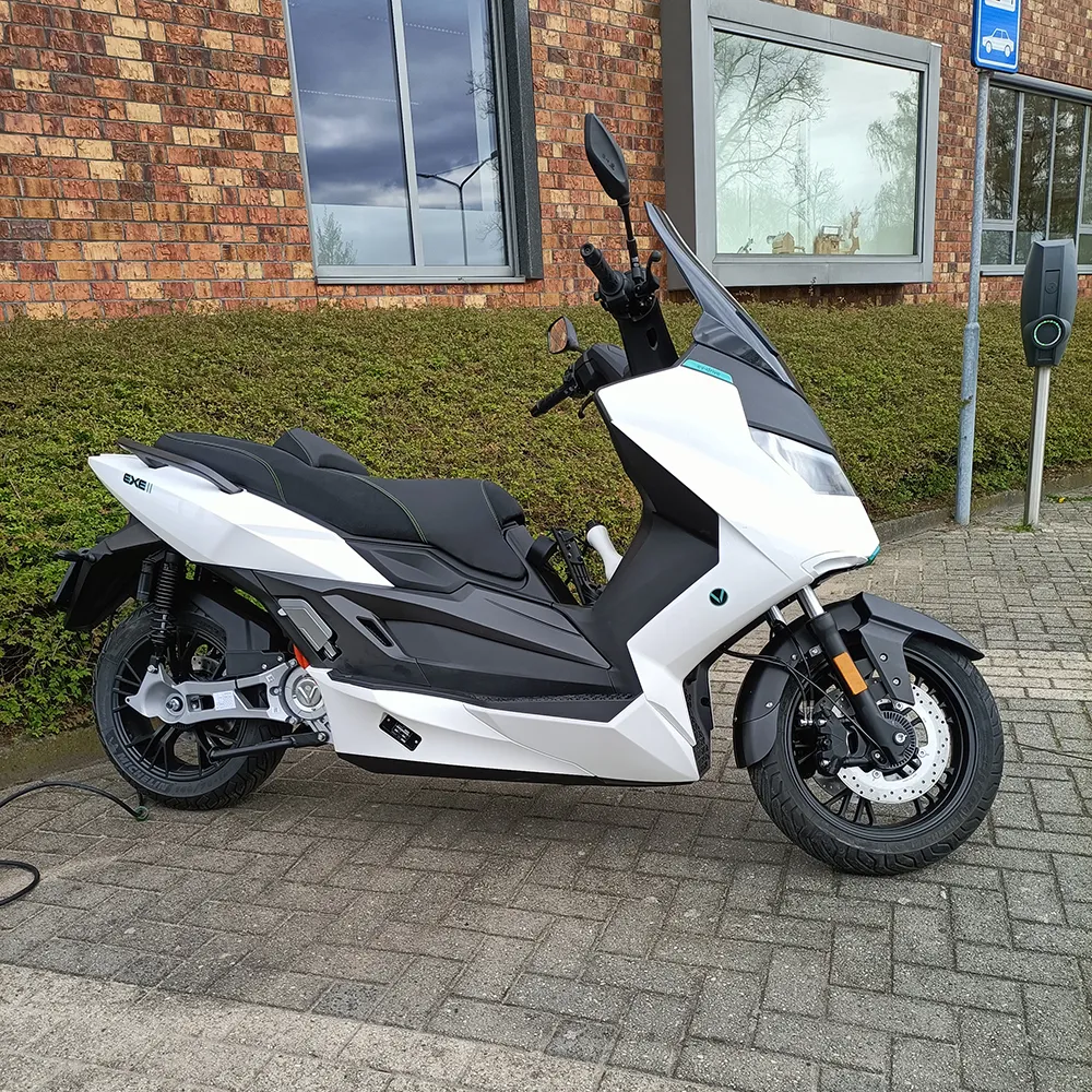 BMS E-Motorrijder протестировал новый Nerva EXE 2