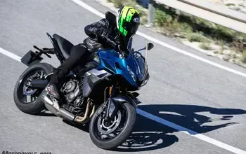 Triumph Tiger Sport 660 выходит на охоту за Kawasaki — фото 2