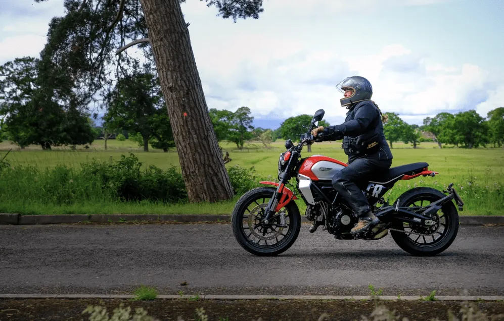 Женская мотогруппа Ducati Dragons получила статус официального клуба Ducati